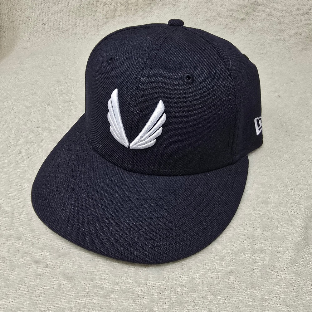 ASRV New Era 59FIFTY Fitted Hat Mens 7 1/8 Black‎ Wing Logo Script Embroidery